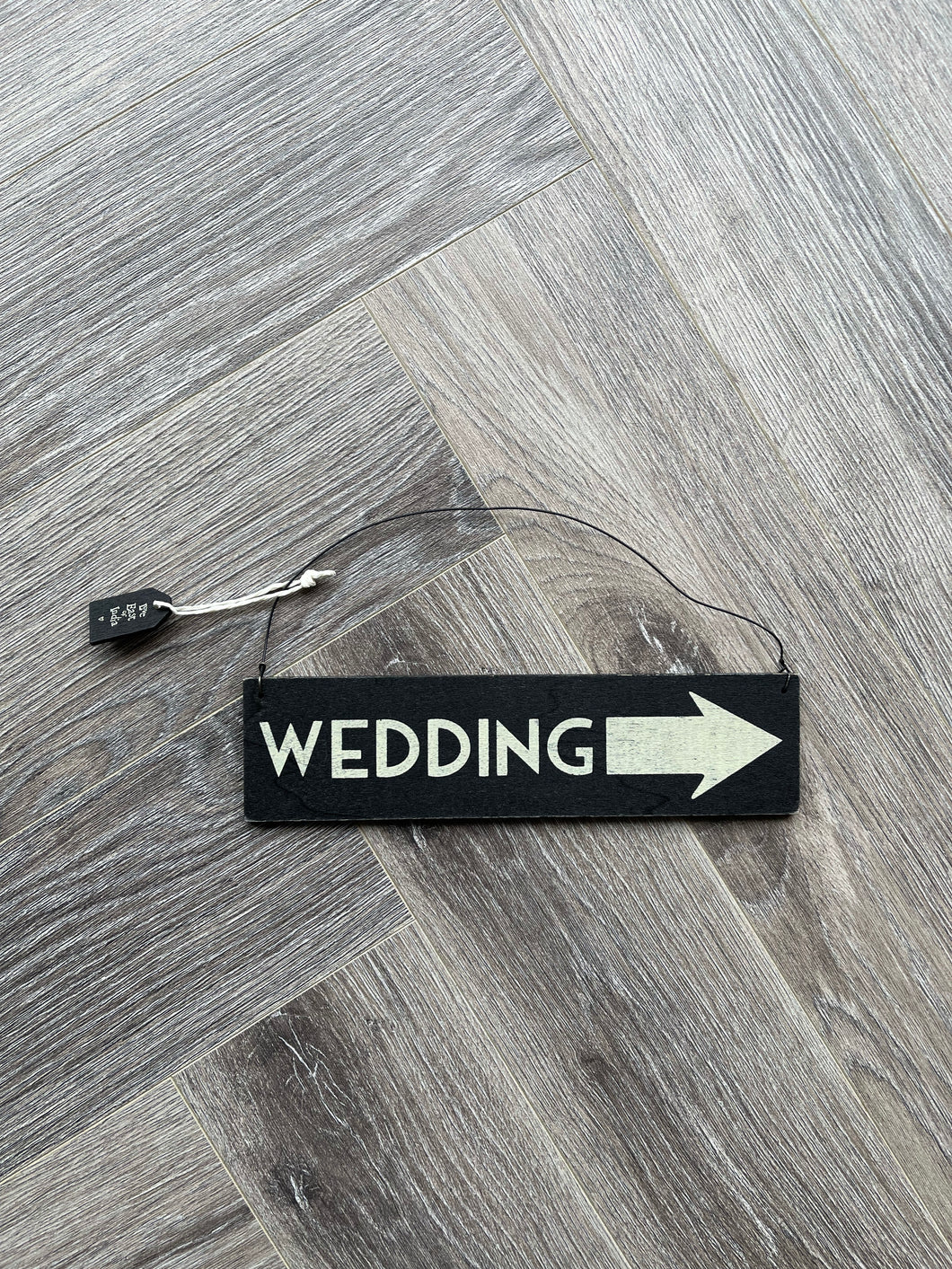 Wedding arrow sign