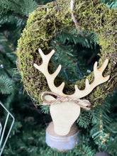 Load image into Gallery viewer, Reindeer Wreath
