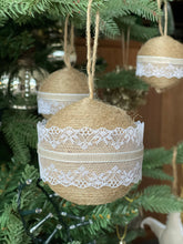 Load image into Gallery viewer, Christmas Jute Bauble
